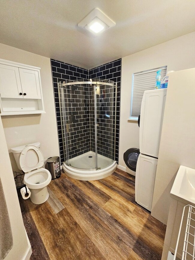 Building Photo - Fully Furnished Studio New in Silverdale Washington Short Term Month to Month