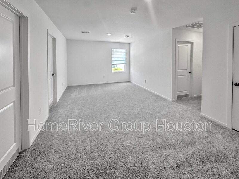Building Photo - 317 Kim Ln