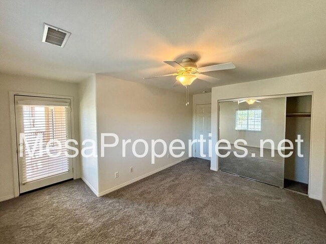 Building Photo - 7401 Roundhill Pl