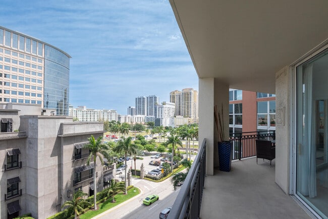 Building Photo - 550 Okeechobee Blvd