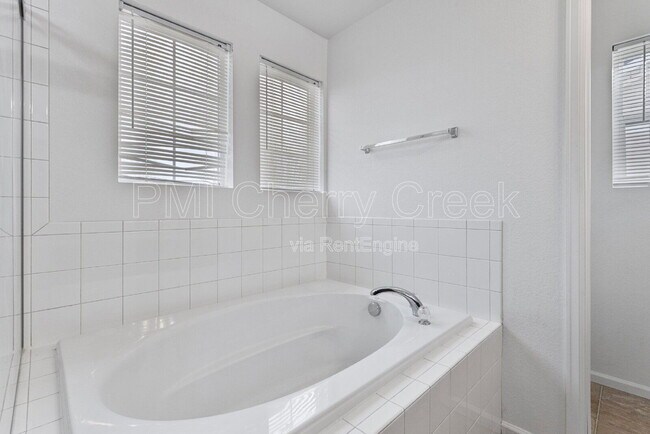 Building Photo - 5555 Kirk St