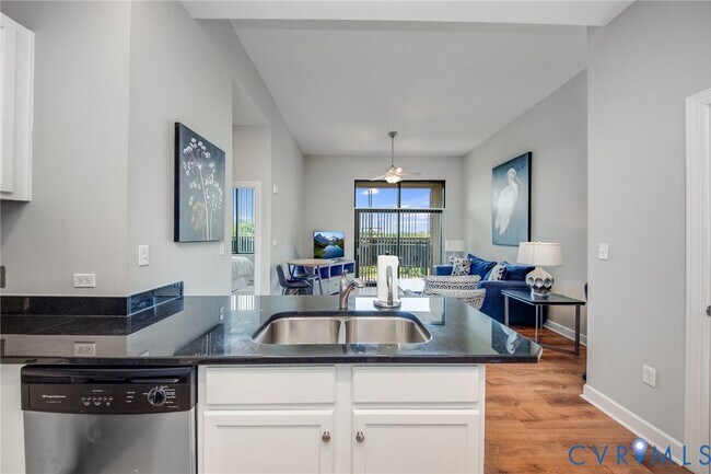 Building Photo - 1101 Haxall Point