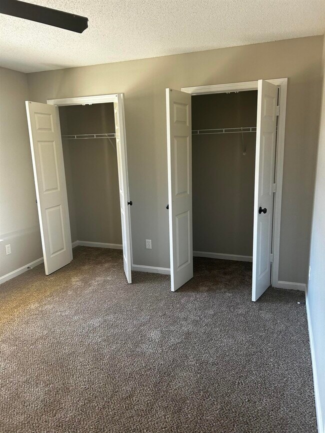 Building Photo - 125 Janis Marie Cove