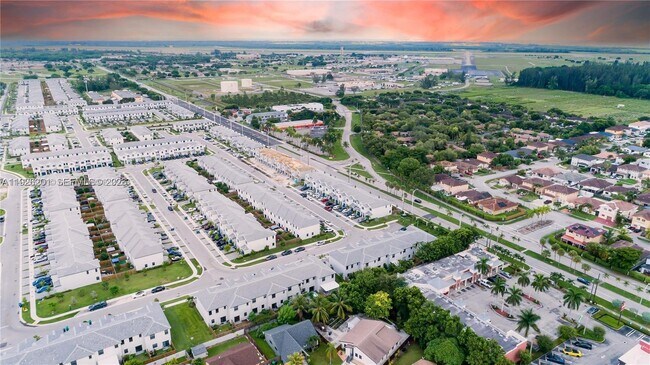 Building Photo - 28754 SW 134th Ct