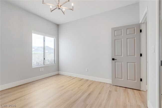Building Photo - 2508 Sandilands Dr