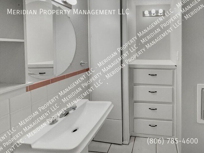 Building Photo - 2107 35th St