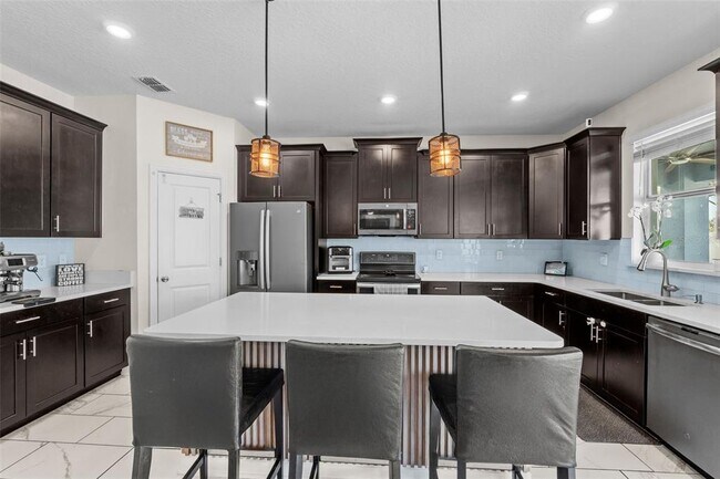 Building Photo - 14807 Winter Stay Dr