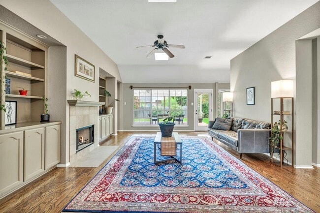 Building Photo - 8121 Forest Heights Ln