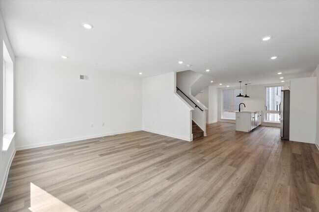 Building Photo - 1514 Master St