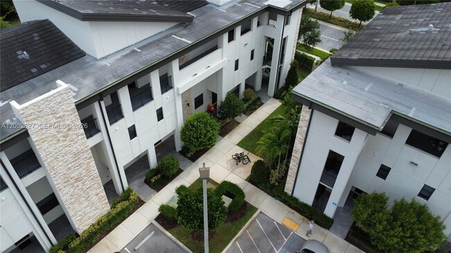 Building Photo - 10407 NW 82nd St