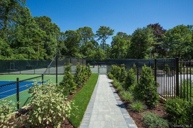 Building Photo - 160 Dove Hill Dr