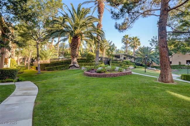 Building Photo - 1713 Sky of Red Dr