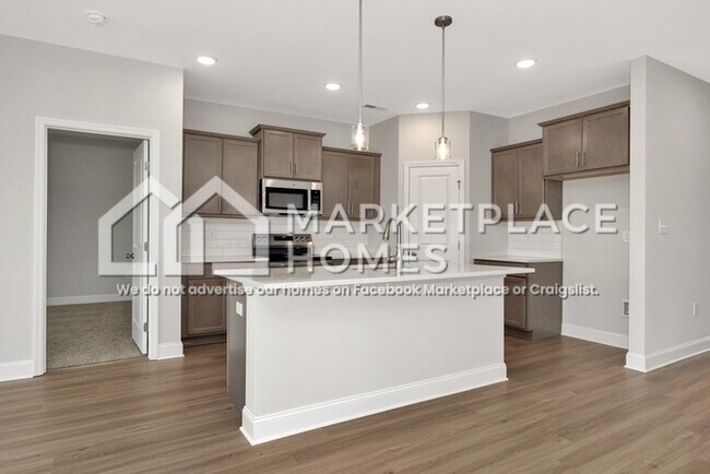 Building Photo - 113 Saylor Rose Dr