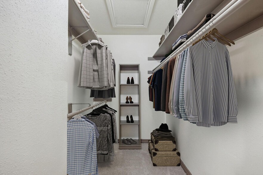 Spacious bedroom closet - Museo and Channings Mark