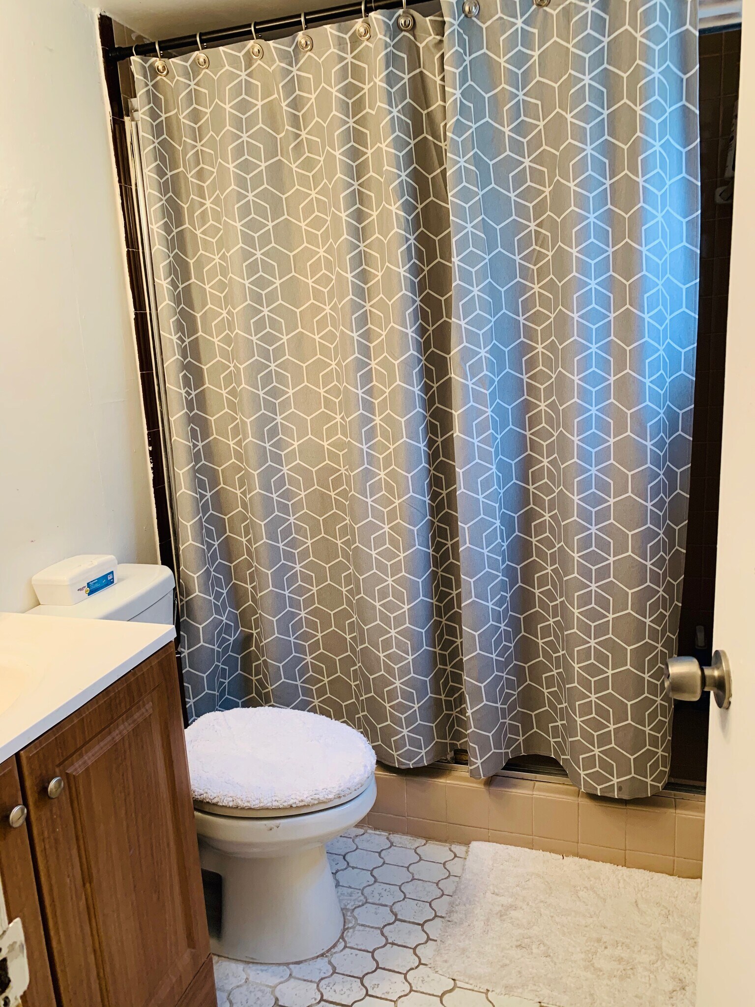 Building Photo - 12035 NE 2nd Ave