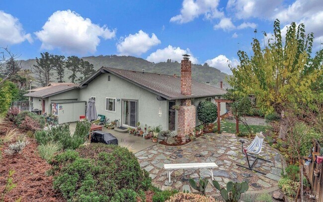 Building Photo - 3345 Diablo Cir