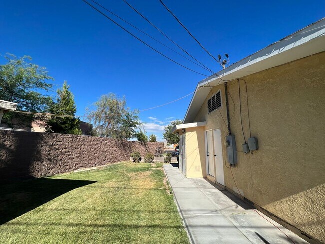 Building Photo - 3812 Melody Ln