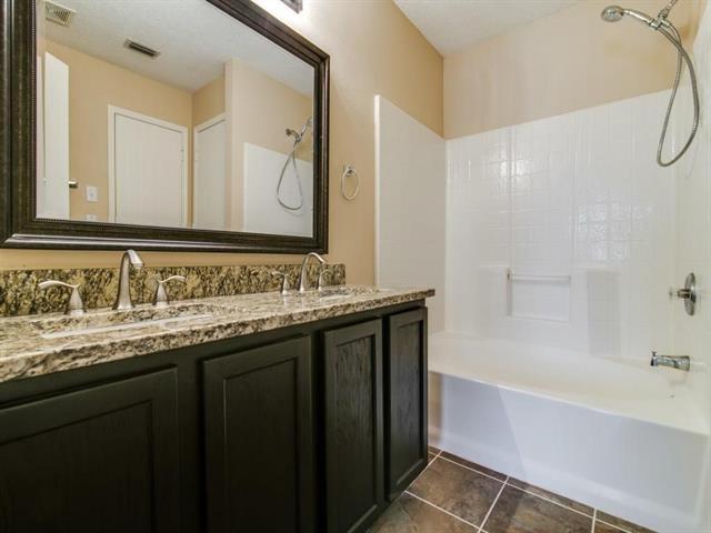 Building Photo - 1419 Leeward Ln