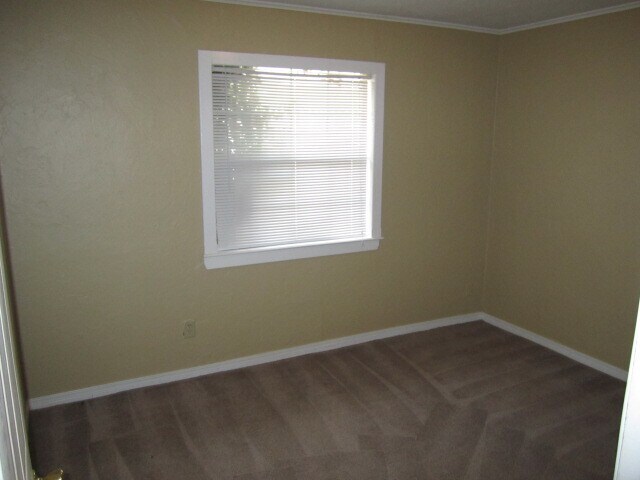 Building Photo - 1708 Westchester Dr