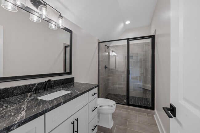 Building Photo - 1201 Askew Trl