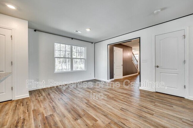 Building Photo - 1131 Ava Trail Ln