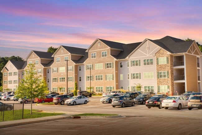 Building Photo - Flagship Carrollton Apartments and Townhomes