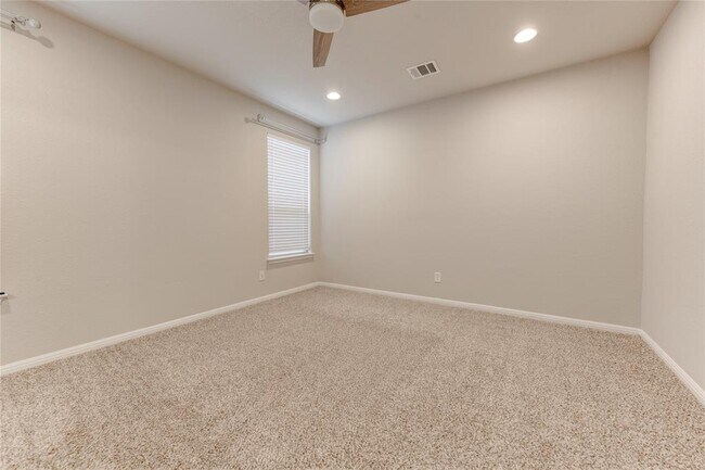 Building Photo - 153 Nogalito Wy