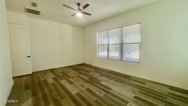 Building Photo - 4571 N Arbor Way