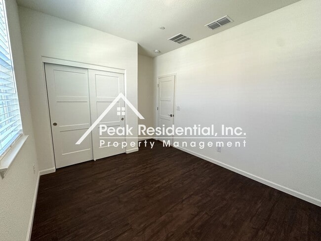 Building Photo - Brand New 3bd/2ba Folsom Home-Must See!