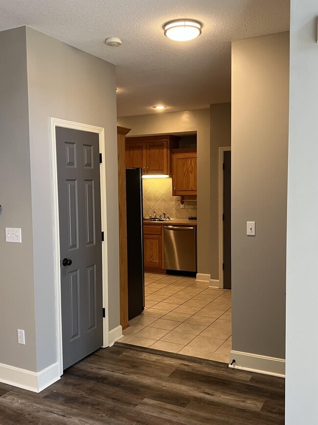 Building Photo - 1225 Dustins Way