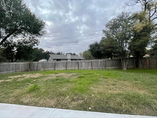 Building Photo - 9306 Hunters Trace