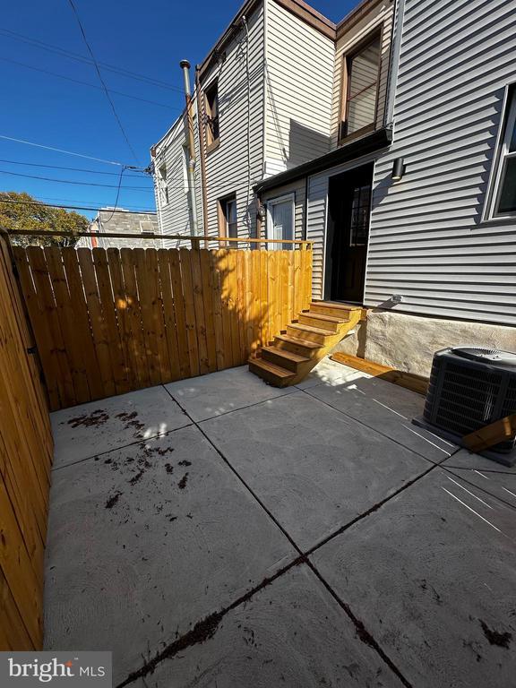 Building Photo - 2904 S Smedley St