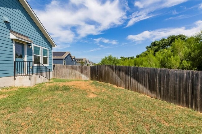 Building Photo - 7420 Tonka Ln