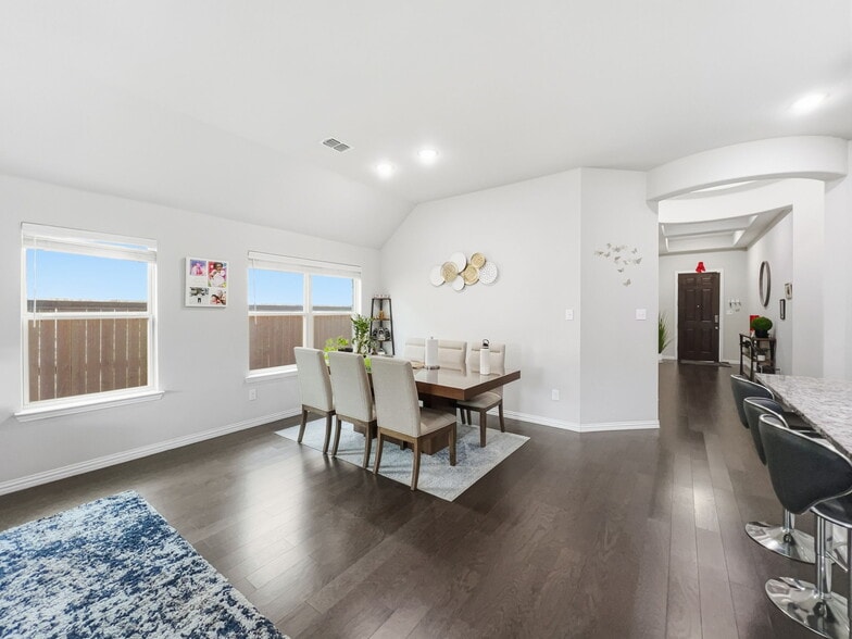 Building Photo - 11841 Kynborrow Rd