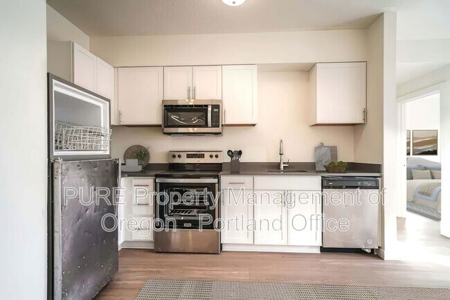 Building Photo - 22025 NE Halsey St