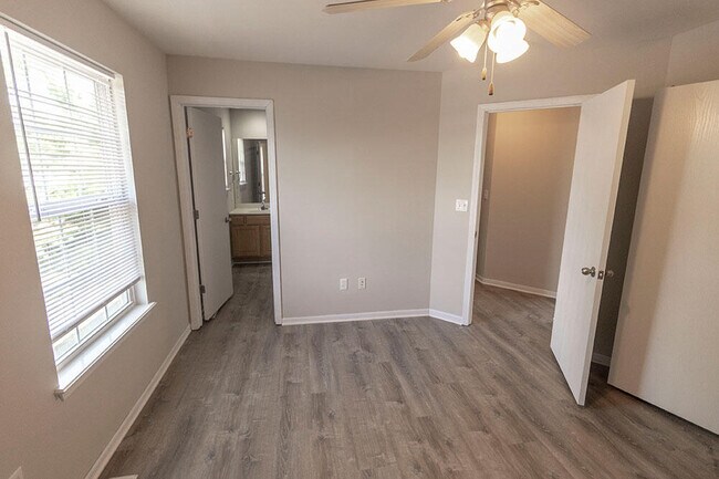 Building Photo - 1643 Citadel Dr