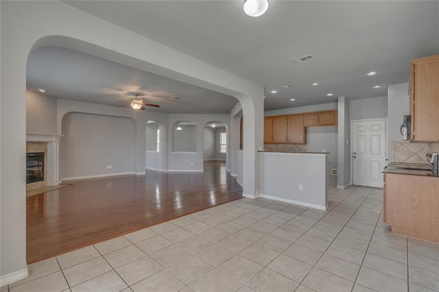 Building Photo - 601 Port Royale Way