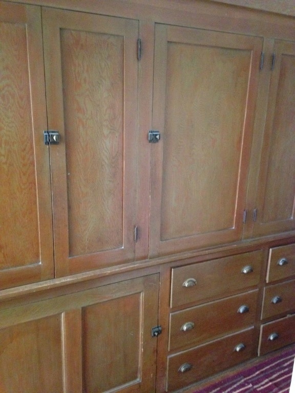 Tons of storage. - 862 Allen Ave