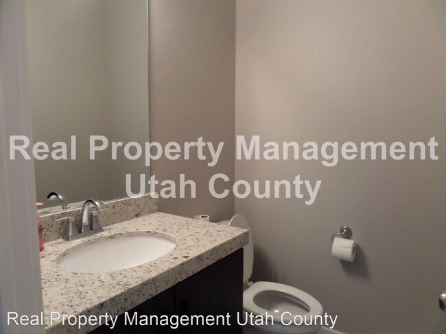 Building Photo - 3 br, 2.5 bath House - 5516 West Florence ...