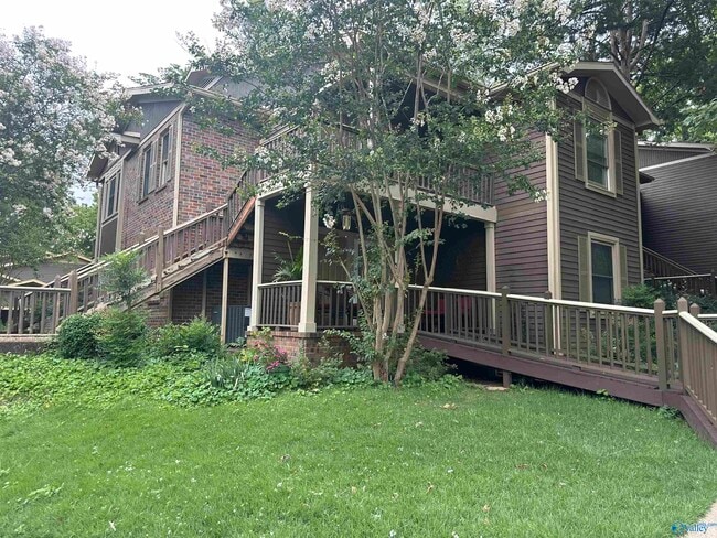 Building Photo - 2136 Belle Grove Dr SW