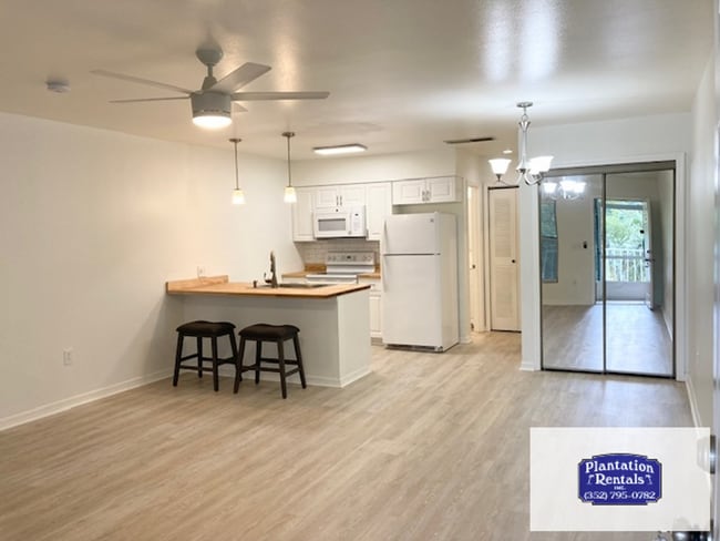 Primary Photo - Available Soon! Recently Remodeled!