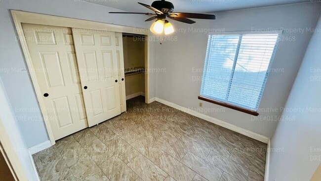 Building Photo - 3 bedroom/ 2 bathroom home located near Old River Rd/ White Ln