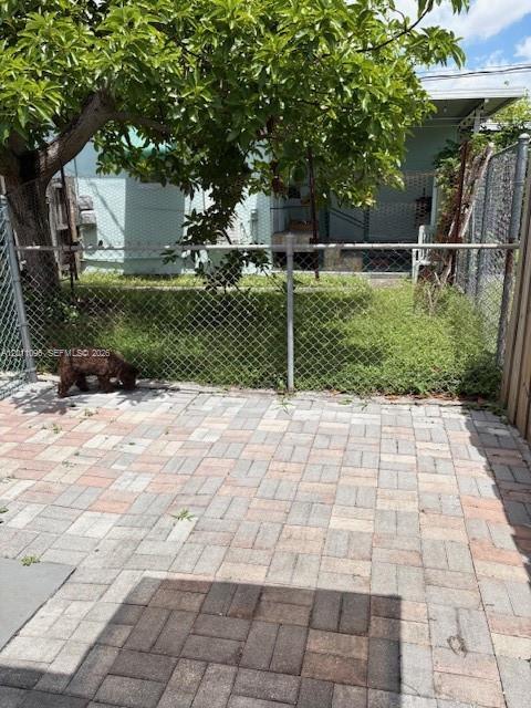 Building Photo - 3245 SW 82nd Ave
