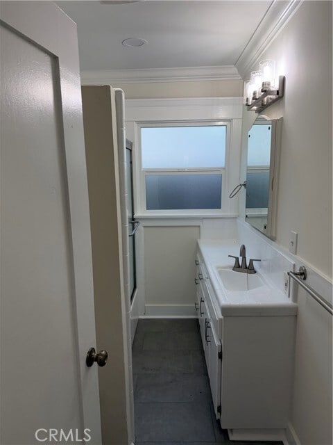 Building Photo - 1305 E 17th St