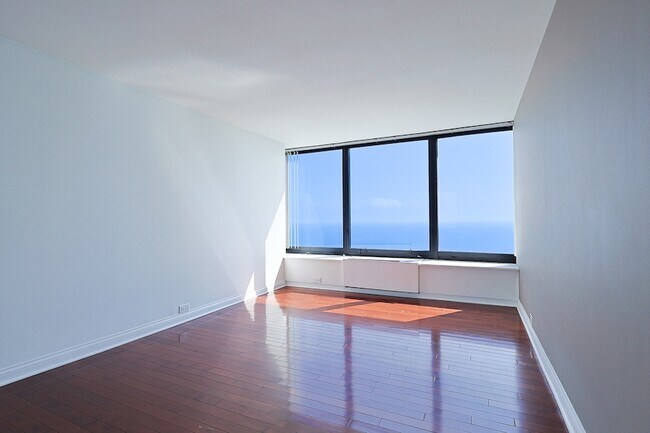 Building Photo - 155 N Harbor Dr