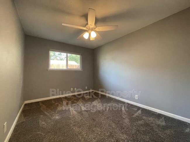 Building Photo - 1 Carson St