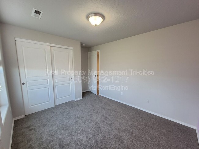 Building Photo - 6206 Maryhill Ln