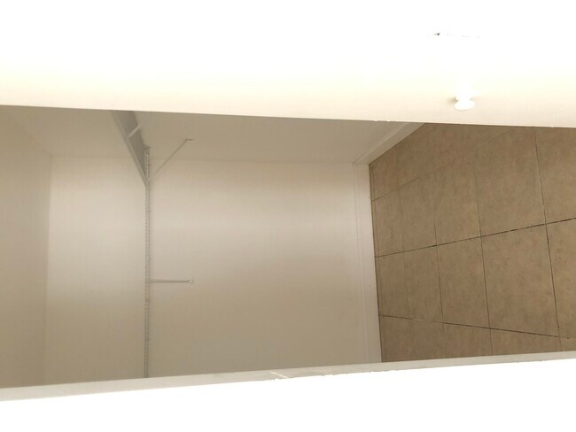 Building Photo - 405 Executive Center Dr