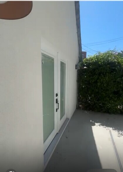 Front door - 6676 Colgate Ave