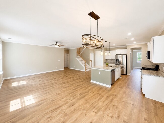 Building Photo - 119 Cherry Grv Dr